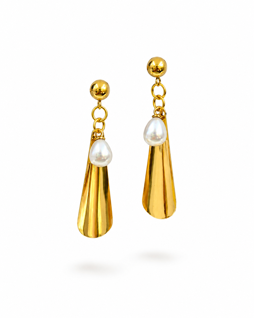 Teardrop Pearl Earrings
