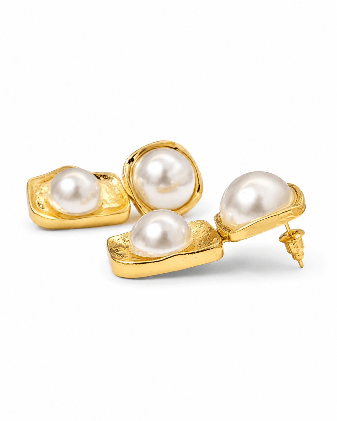 Pearl Muse Earrings