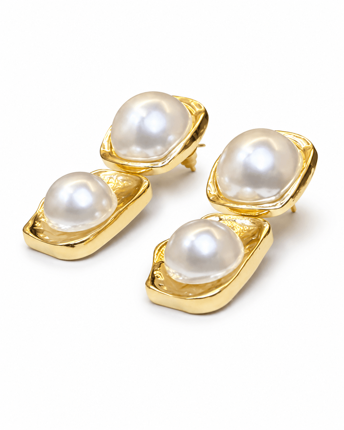 Pearl Muse Earrings