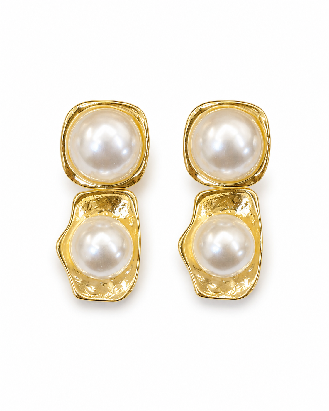 Pearl Muse Earrings