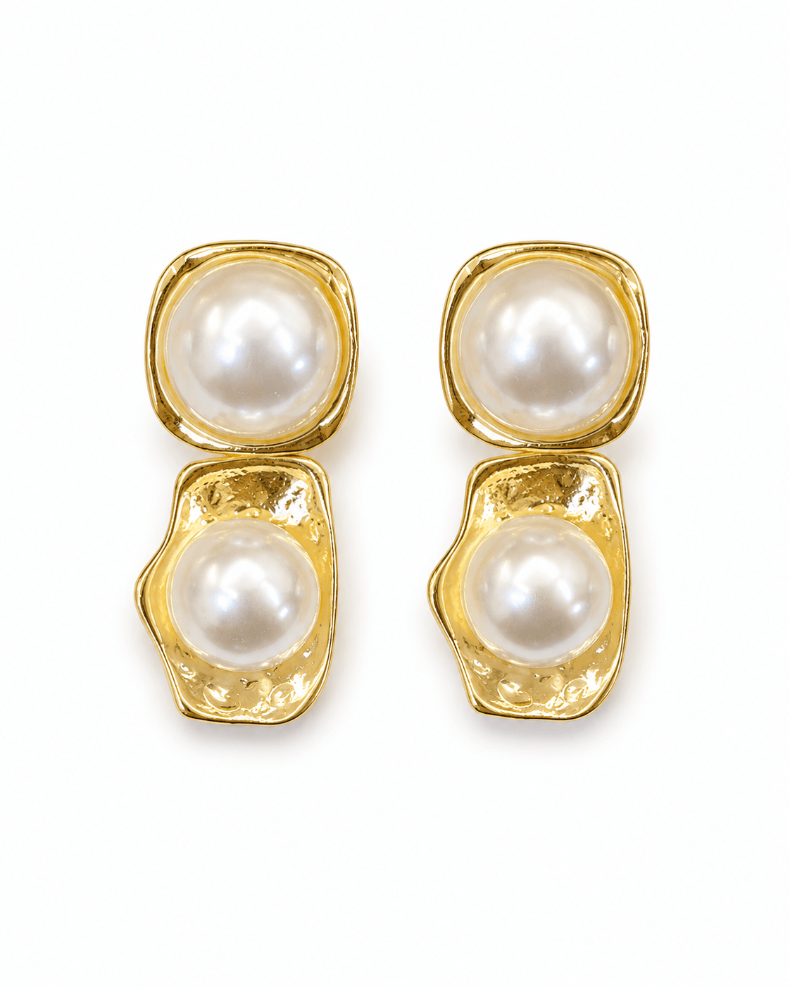 Pearl Muse Earrings