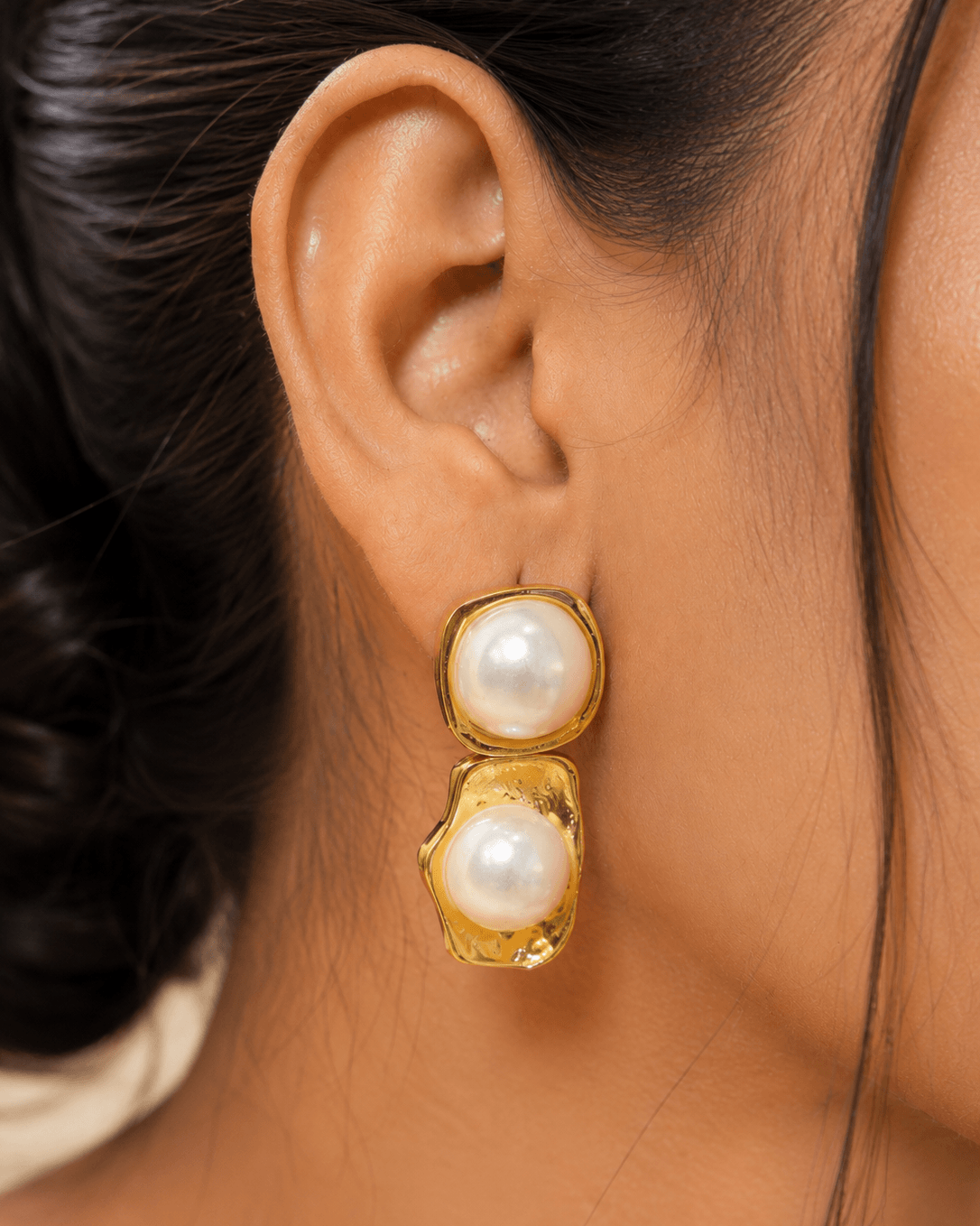 Pearl Muse Earrings